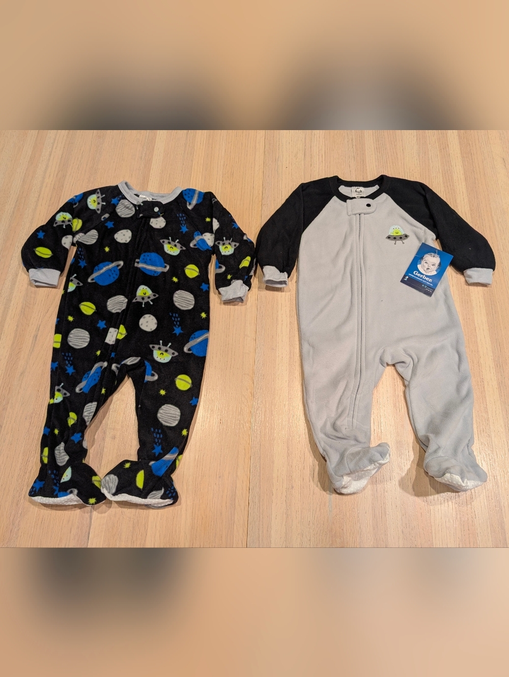 Gerber 6-9 Mo (14-16 lb) 2 Pack Boys Fleece Zip Front Footed Sleepers NEW W/ TAG